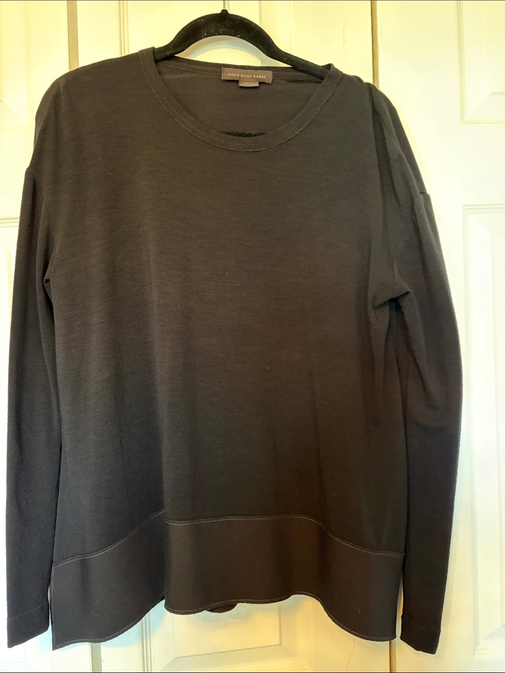 Marie Saint Pierre 96% Virgin wool sweater. (10)